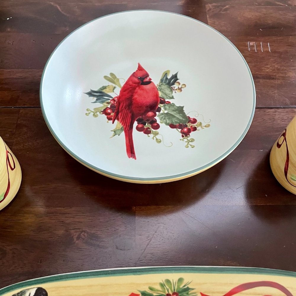 Winter Greetings by LENOX Everyday 9" Round Vegetable Bowl Cardinal/Holly/Ribbon